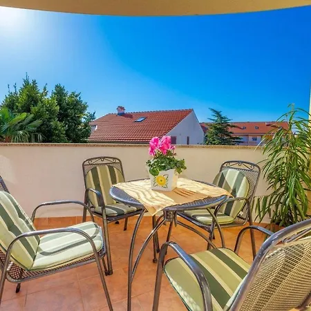 Apartment Adriatic sea vila (avm)