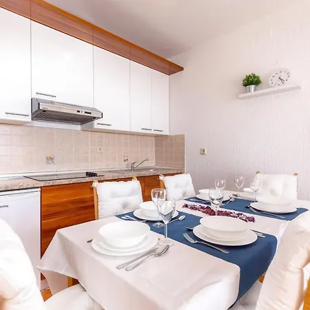 Apartment Adriatic sea vila (avm)
